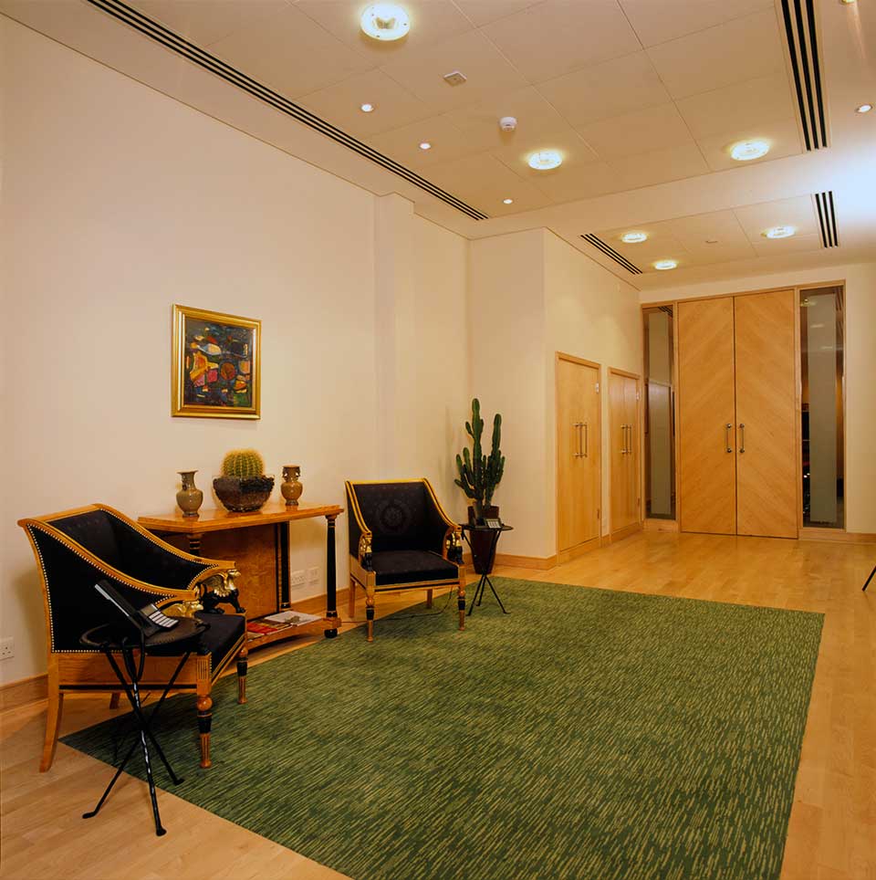 private-bank-in-central-london-01